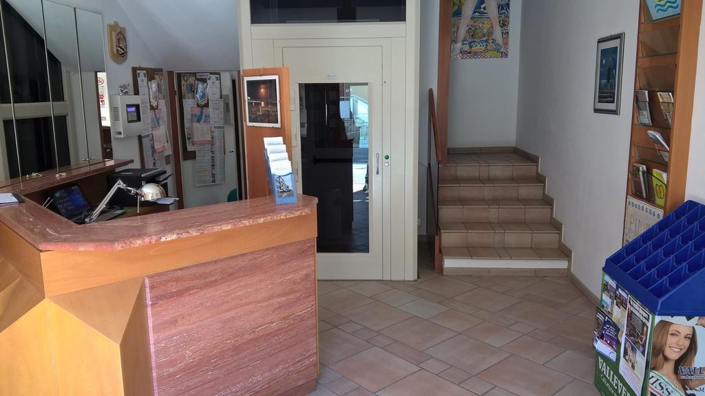 רימיני Hotel Villa Domiziana מראה חיצוני תמונה
