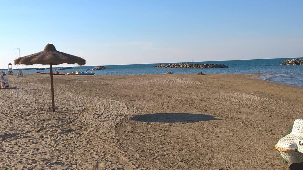 רימיני Hotel Villa Domiziana מראה חיצוני תמונה